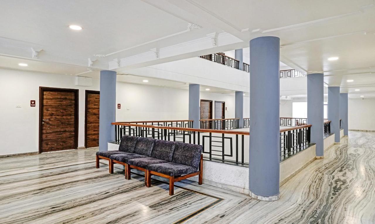 אאורנגבד Treebo Varsha Palace מראה חיצוני תמונה