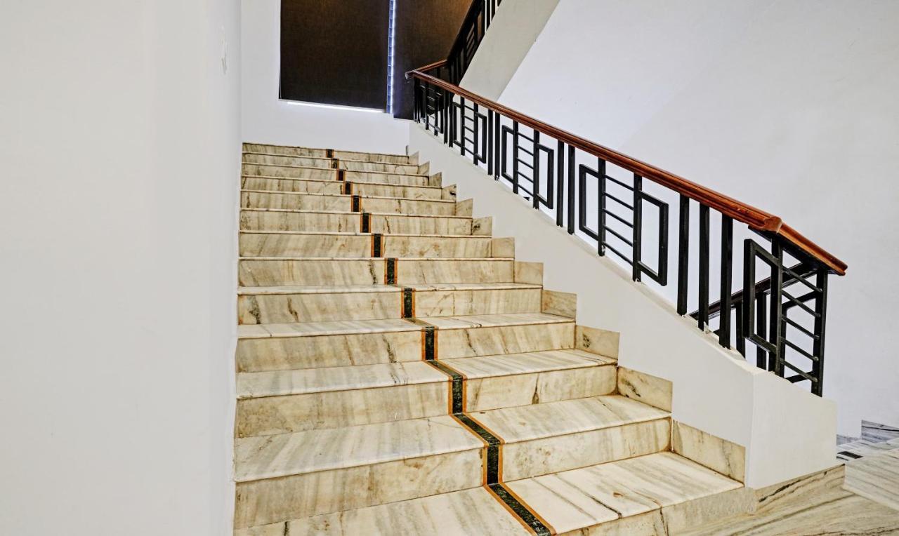 אאורנגבד Treebo Varsha Palace מראה חיצוני תמונה